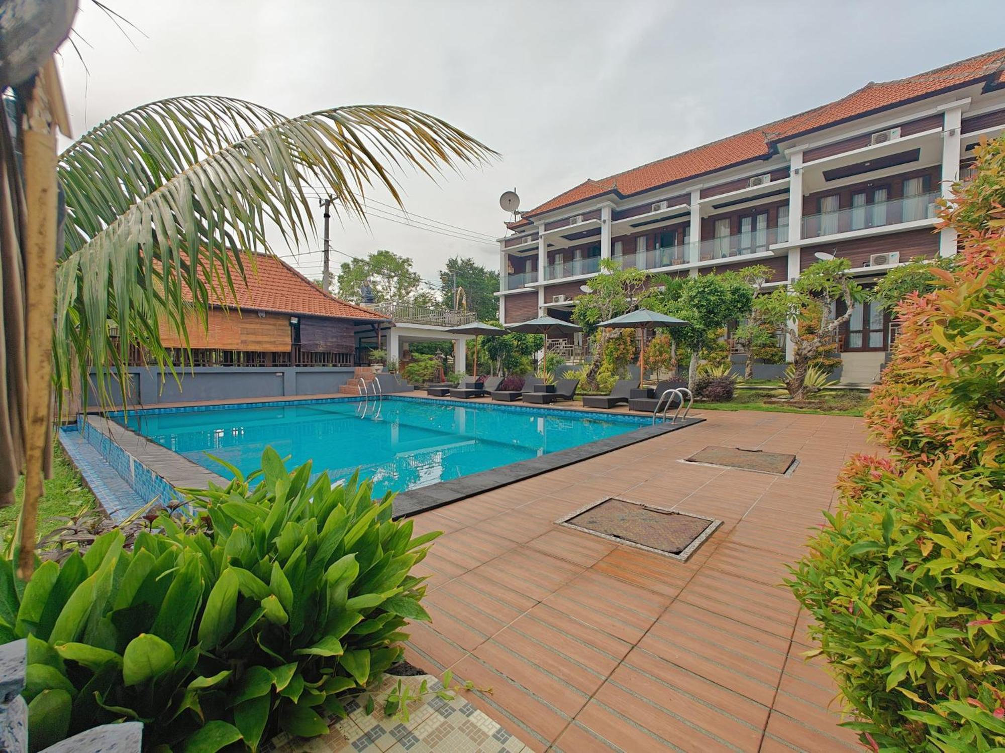 Nusa Sedayu Hotel By Ocean View Batununggul Экстерьер фото