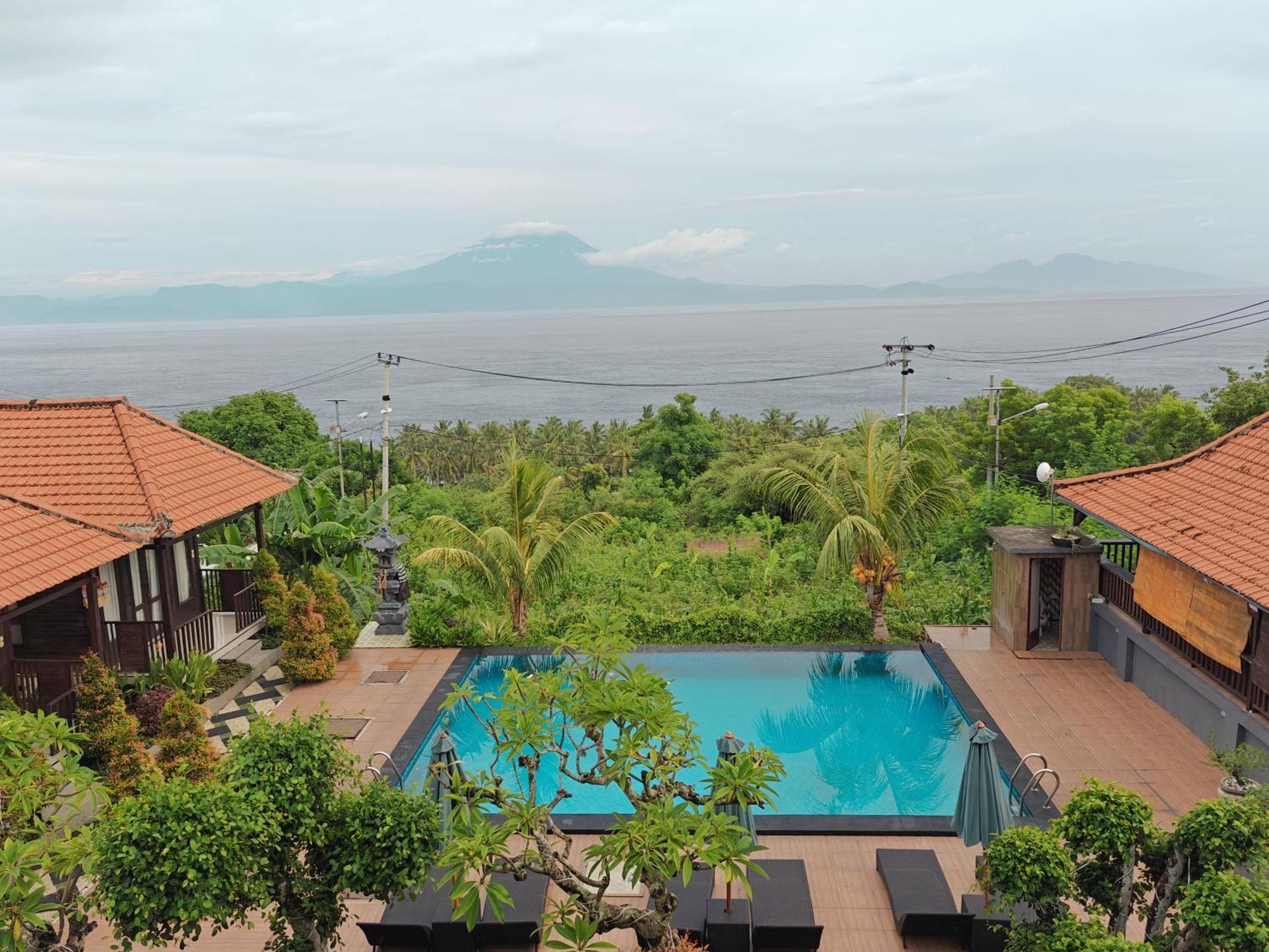 Nusa Sedayu Hotel By Ocean View Batununggul Экстерьер фото