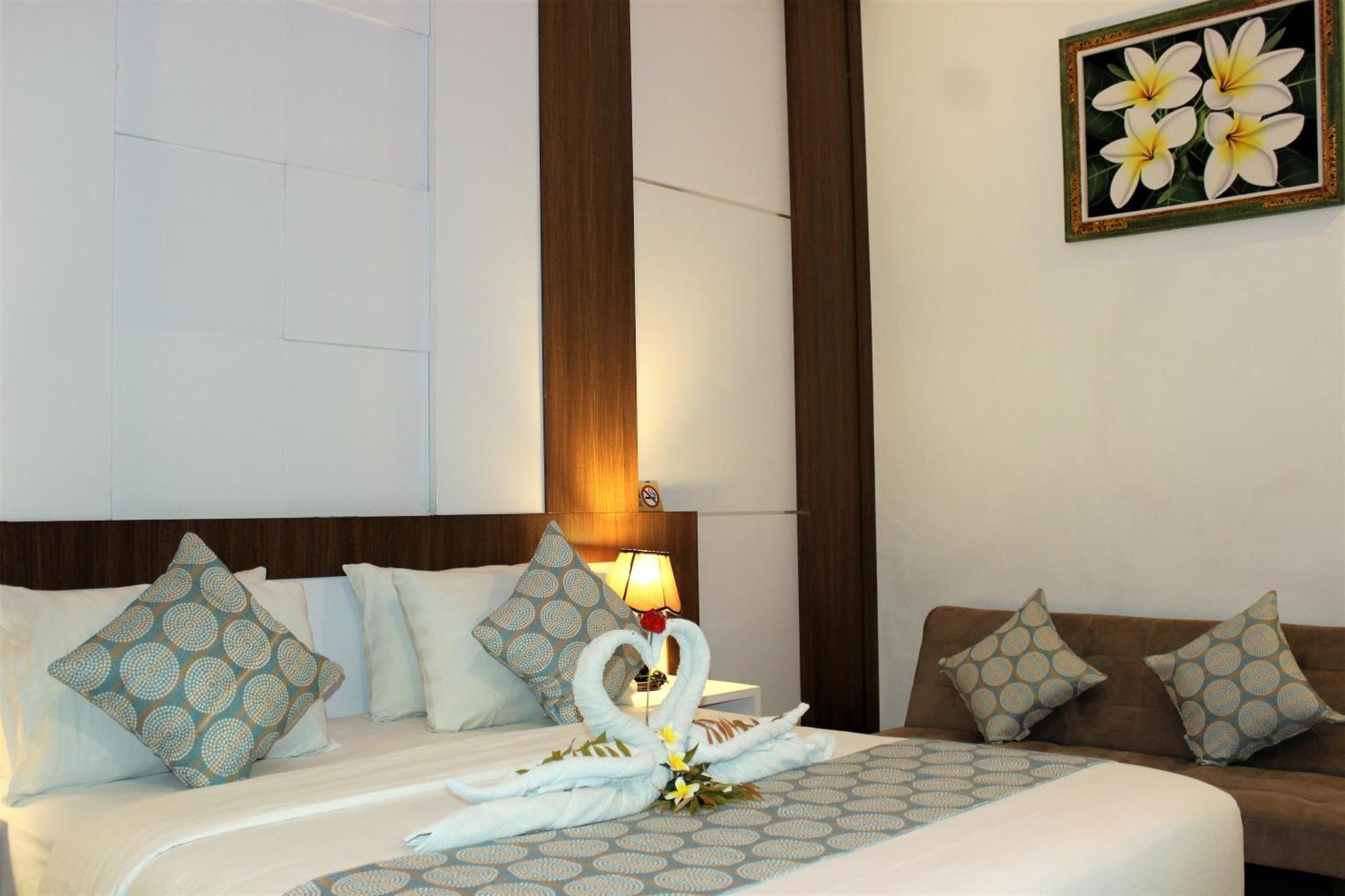 Nusa Sedayu Hotel By Ocean View Batununggul Экстерьер фото
