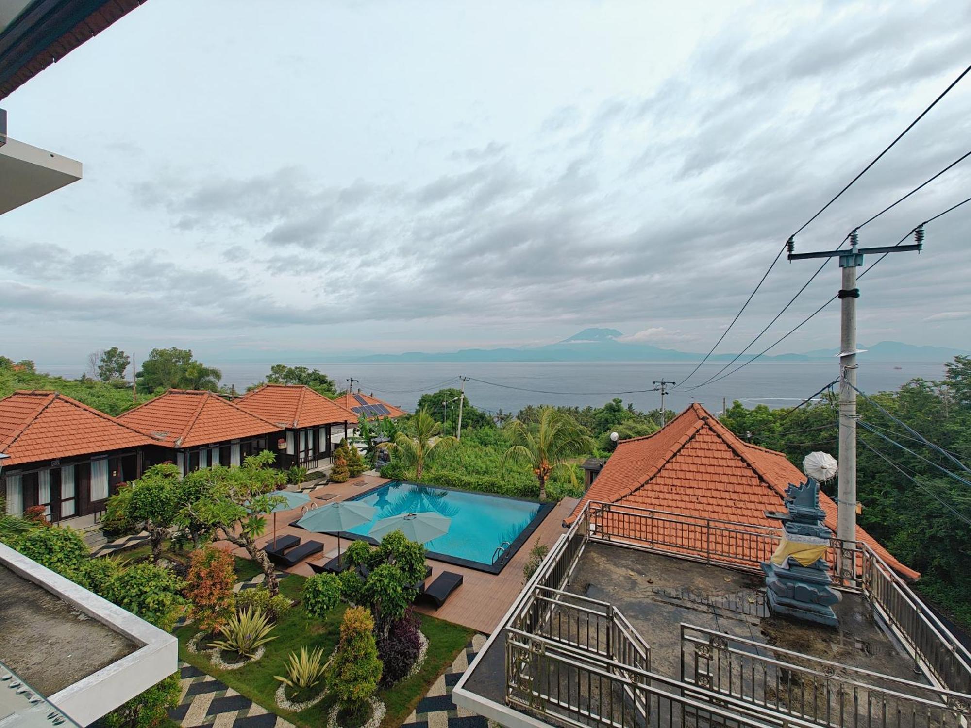 Nusa Sedayu Hotel By Ocean View Batununggul Экстерьер фото