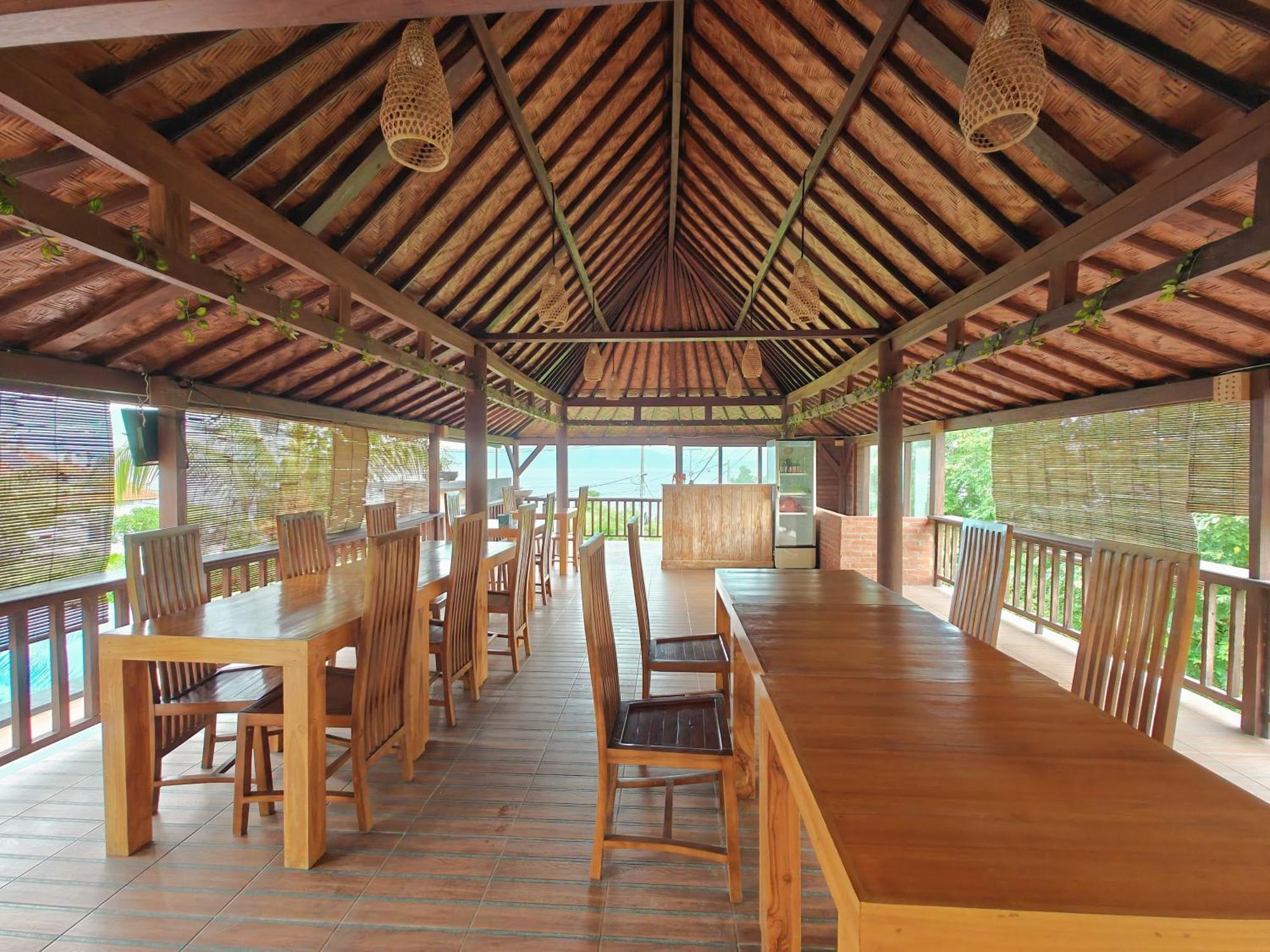 Nusa Sedayu Hotel By Ocean View Batununggul Экстерьер фото